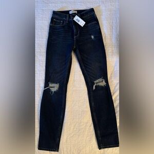NWT Abercrombie & Fitch The Skinny High Rise Jeans